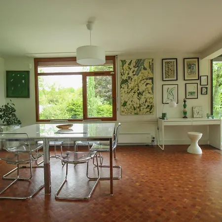 Villa Green Oak Windows & Wood