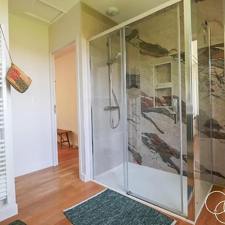 Villa Oak Windows & Wood Albi