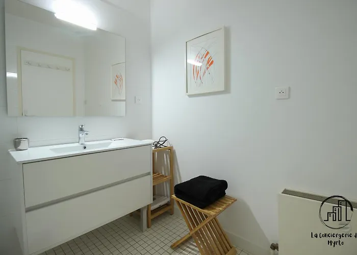 Oak Windows & Wood Βίλα