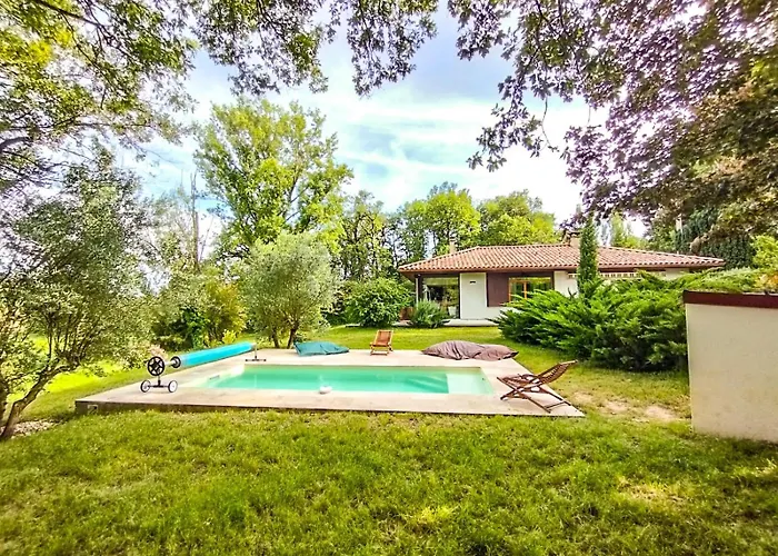 Oak Windows & Wood Βίλα Αλμπί