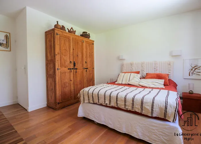 Βίλα Oak Windows & Wood *